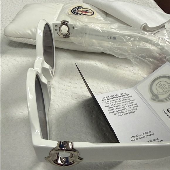 Moncler Ivory Round Sunglasses - Picture 3 of 6